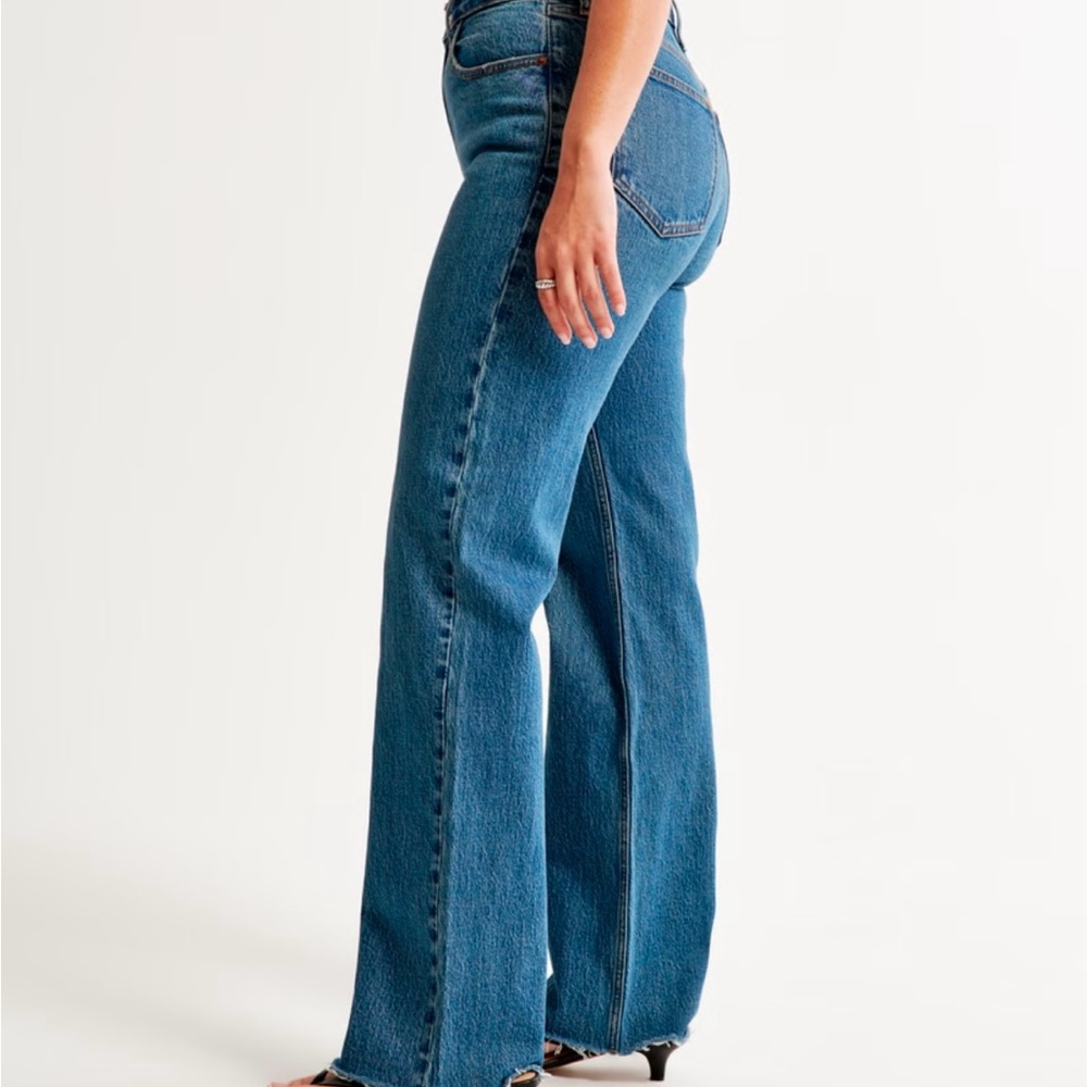 Abercrombie curve love 90’s relaxed Jean